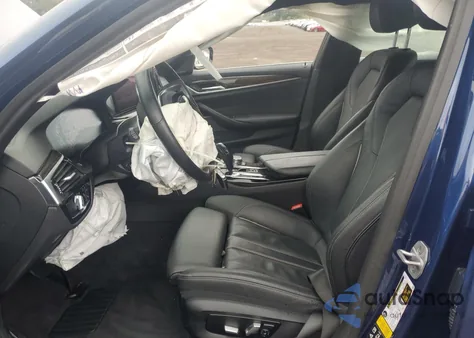 2023 BMW 530 Xi z USA, uszkodzony, nr VIN WBA13BJ04PCM05497